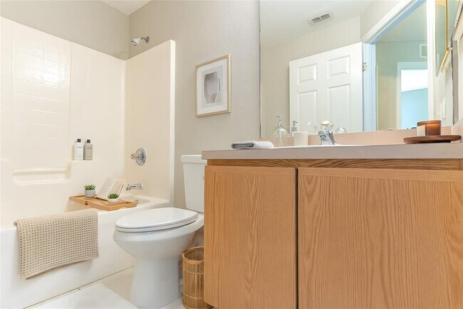 Building Photo - 137 Eagle Point Blvd