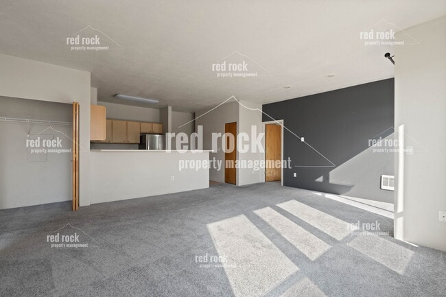 Building Photo - 22855 E Country Vista Dr