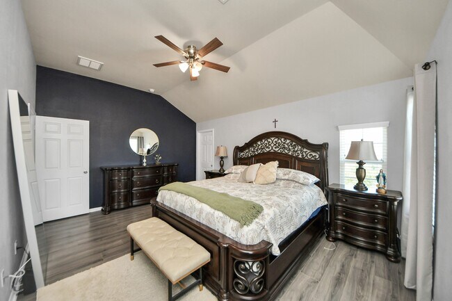 Building Photo - 32655 Timber Point Dr