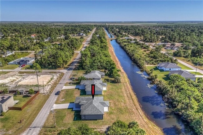 Building Photo - 1132 Cummings St E