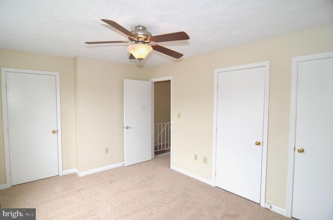 Building Photo - 46358 Columbus Dr