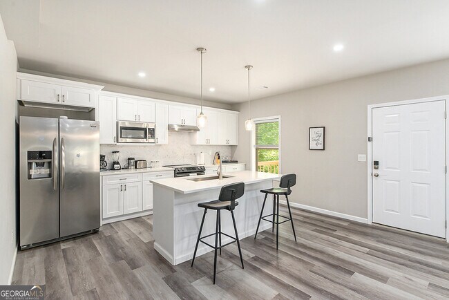 Building Photo - 138 Logan Pass Dr