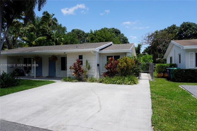 Building Photo - 11043 SW 79th Ave
