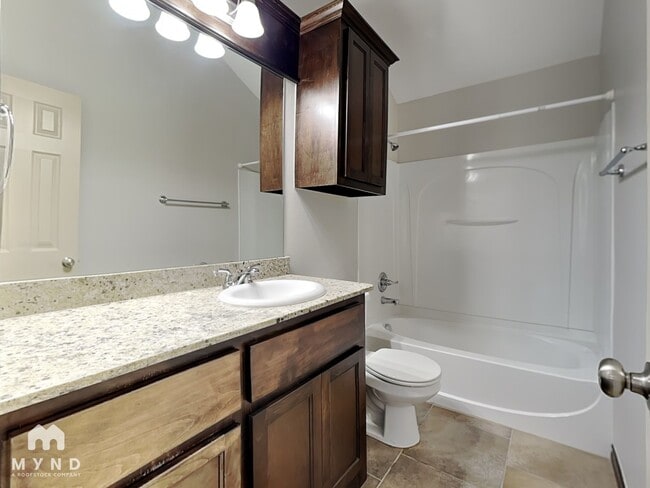Building Photo - 1132 Merlin Dr
