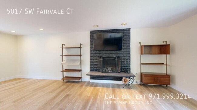 Building Photo - 5017 SW Fairvale Ct