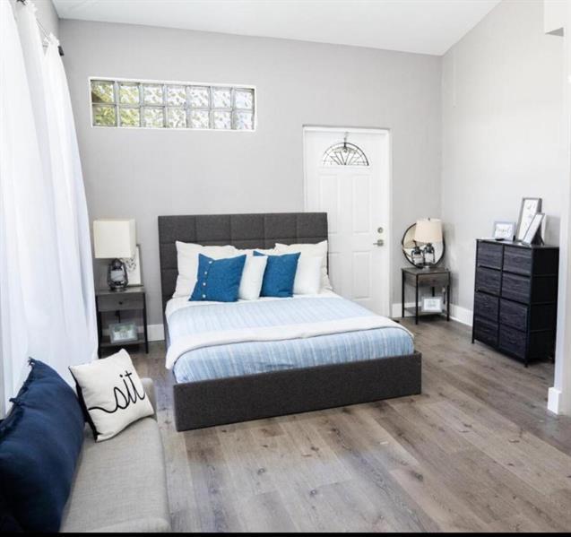 Building Photo - 1128 N 16th Ave