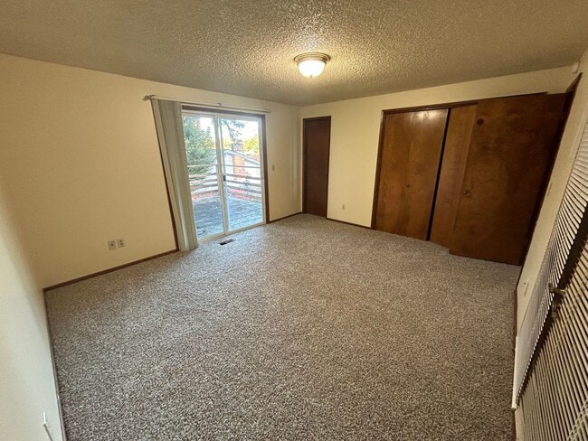 Building Photo - COMING SOON!!!  Fantastic 4 Bedroom Home on Blueberry Hill in Hazel Dell!