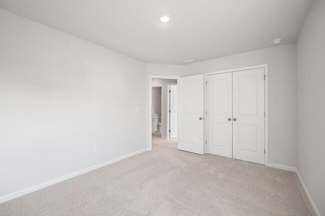 Building Photo - Very New Smart Home in the Palisades Area!