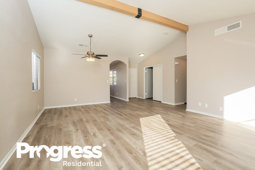 Building Photo - 384 Mancini Ct