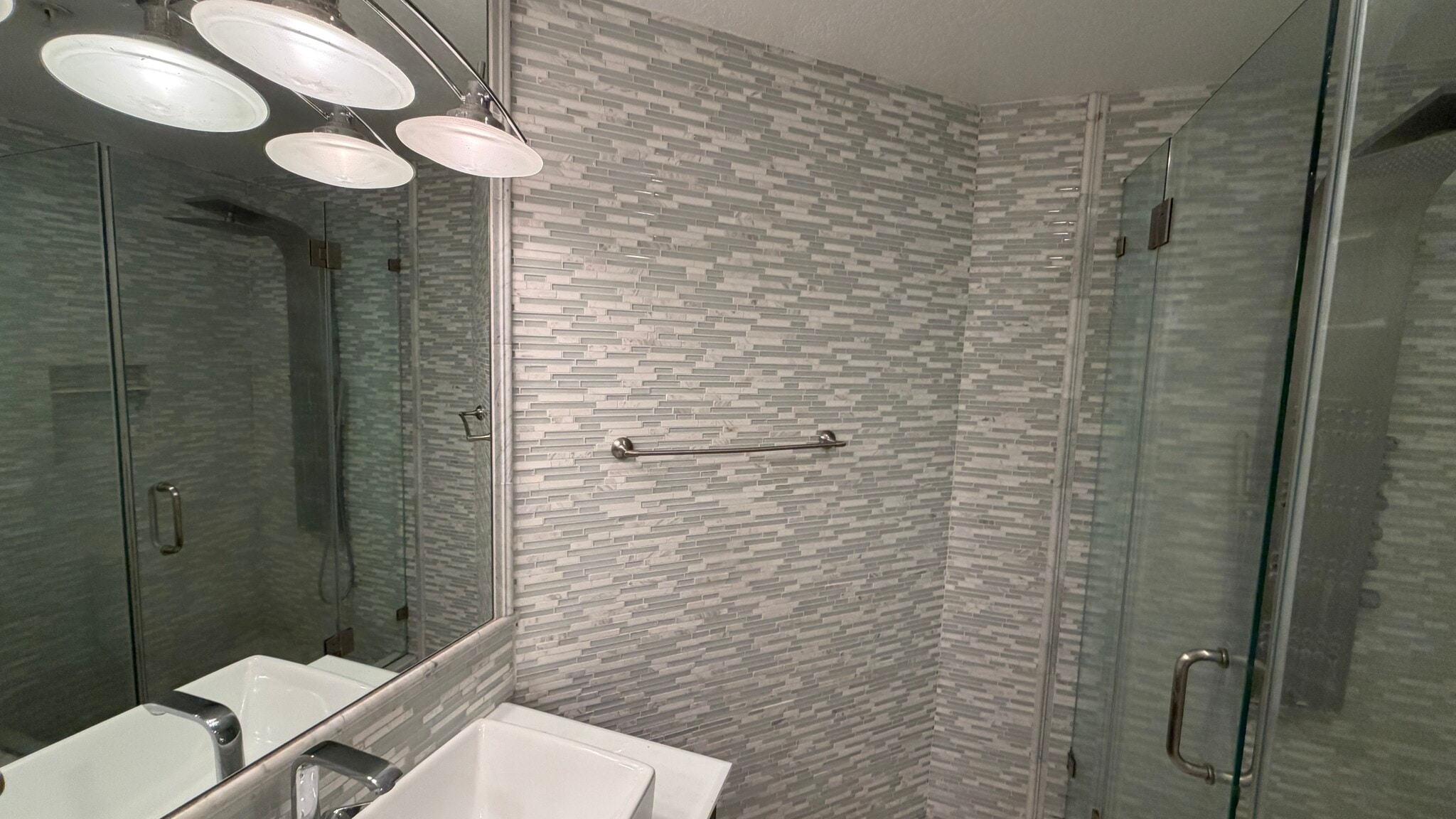 Building Photo - 1200 Pacific Coast Hwy