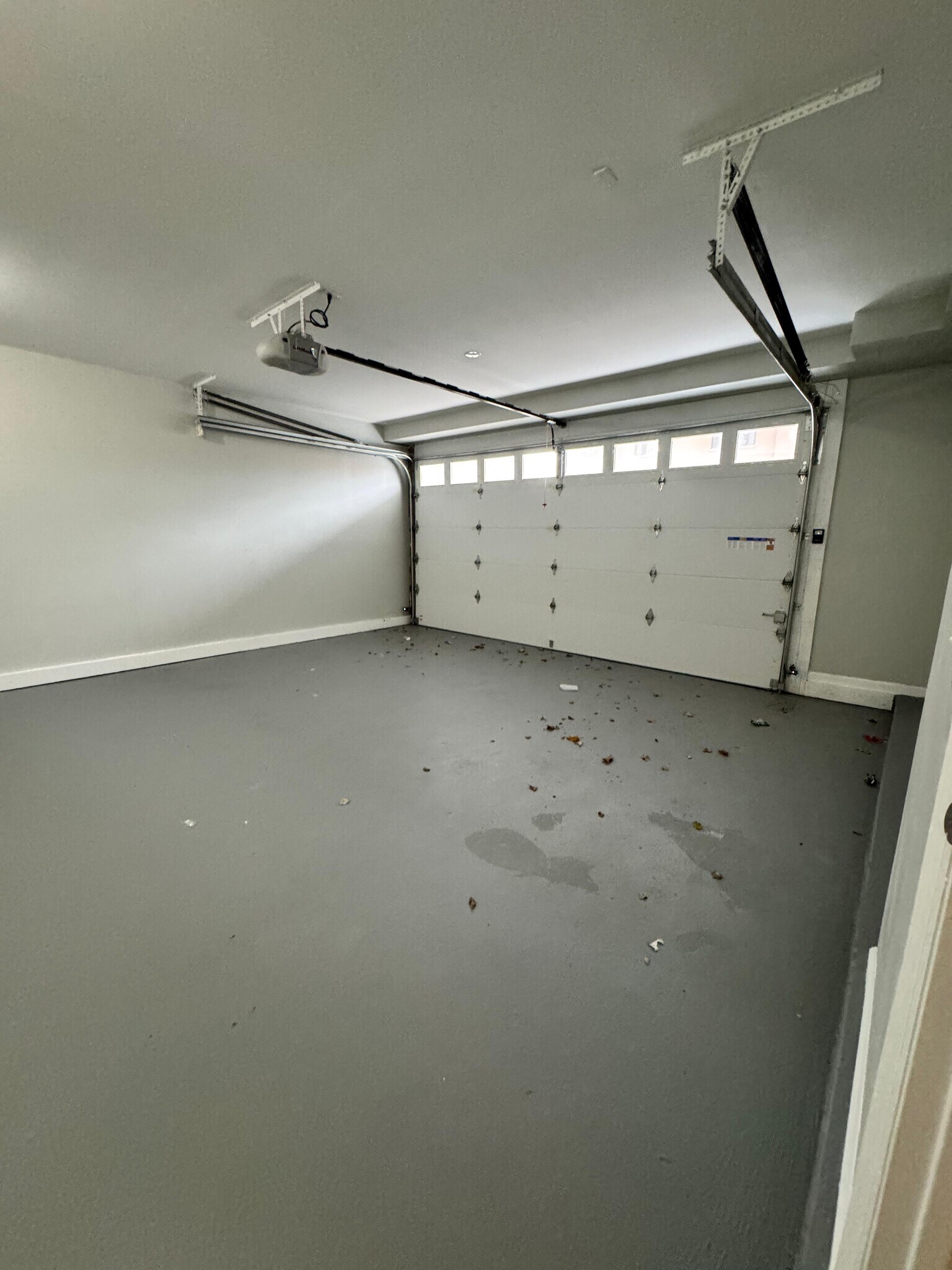 Building Photo - 61 N Grove St