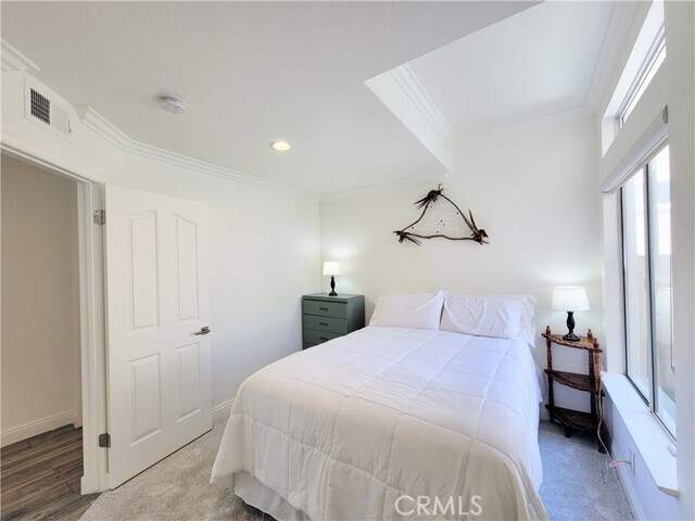 Building Photo - 5532 Spinnaker Bay Dr