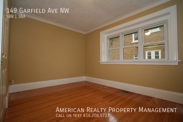 Building Photo - 149 Garfield Ave NW