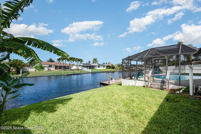 Building Photo - 419 St Georges Ct