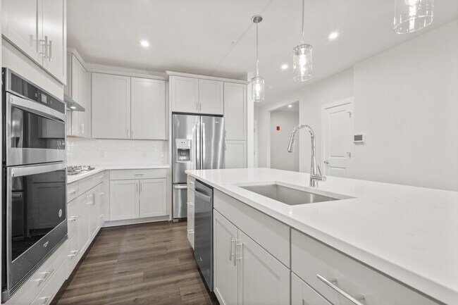 Building Photo - 100 St Ives Pl