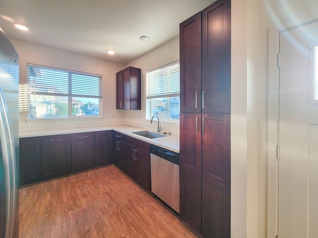 Building Photo - 4BR / 3Bath Home in Haakea at Hoopili!