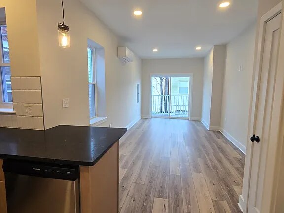 Building Photo - 1821 Mifflin St