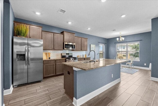 Building Photo - 4207 W Bayou Maison Cir