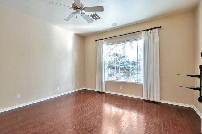Building Photo - Experience luxury living in the prestigious Gainey Village!