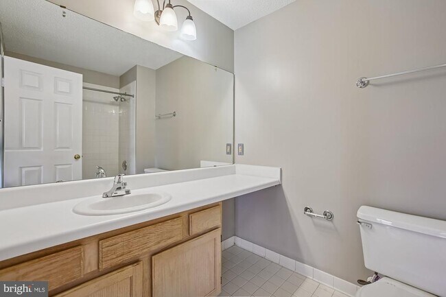 Building Photo - 14301 Grape Holly Grove