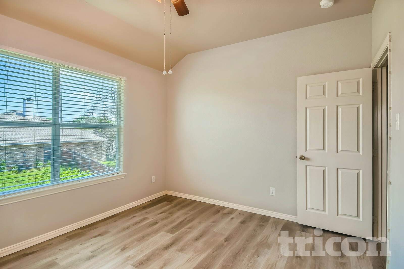 Building Photo - 761 Meghann Ln