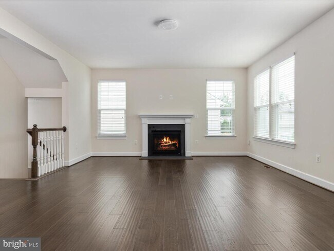 Building Photo - 6684 Muir Dr