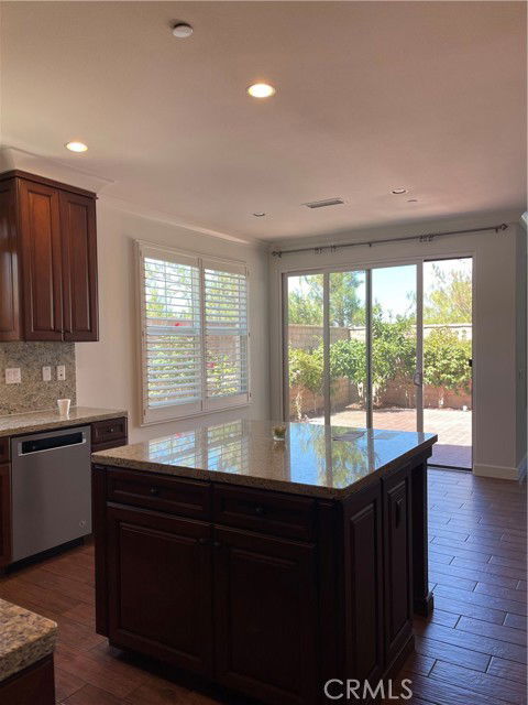 Building Photo - 123 Stallion