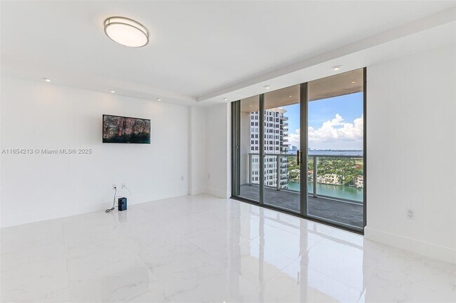Building Photo - 5701 Collins Ave