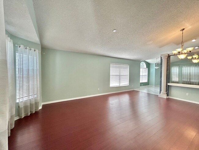 Building Photo - Amazing Dream Home with Water View and Pri...