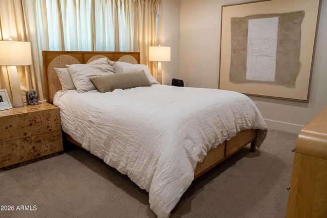 Building Photo - 8701 E Chaparral Rd