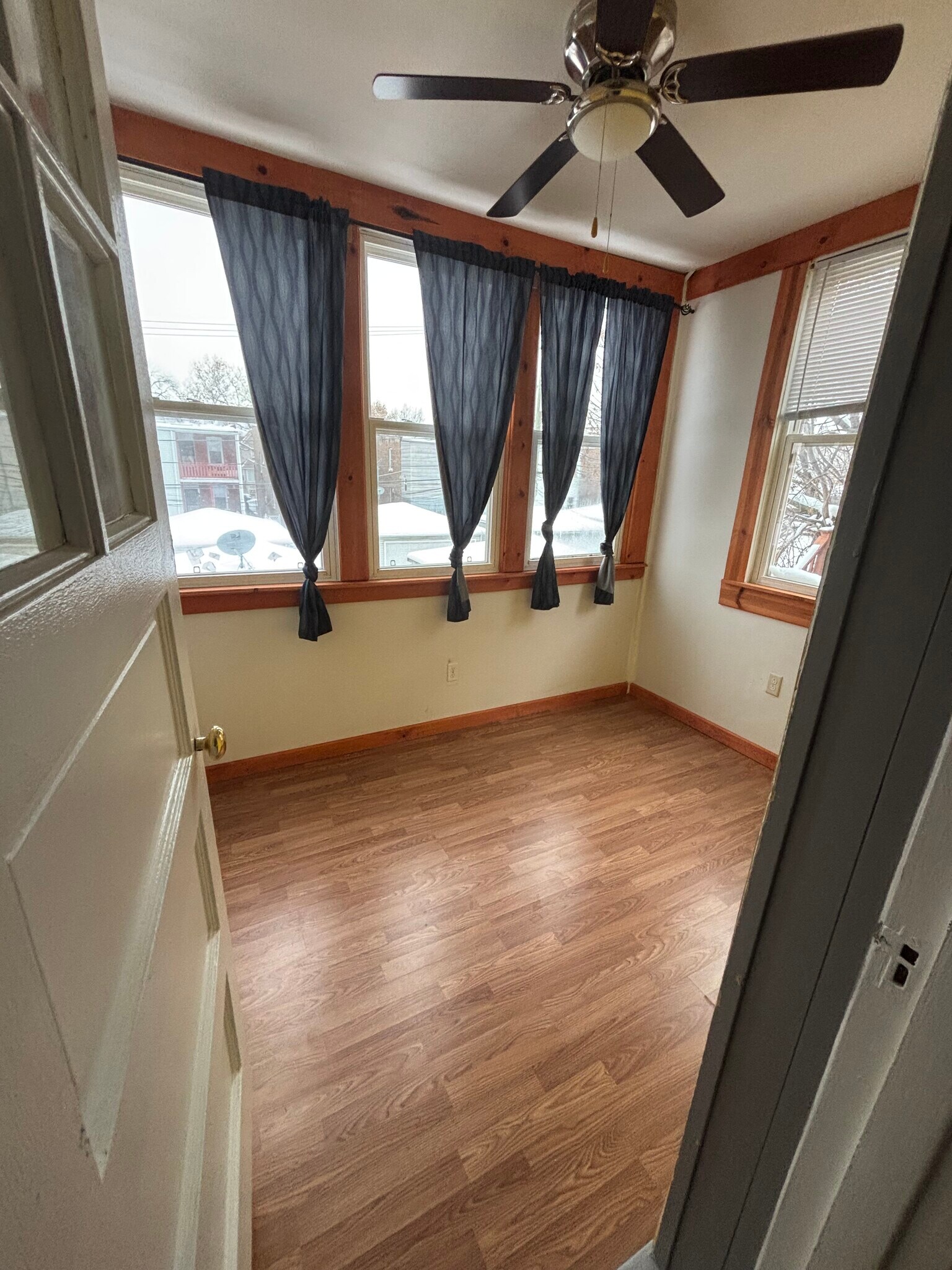 Building Photo - 4028 W Crystal St