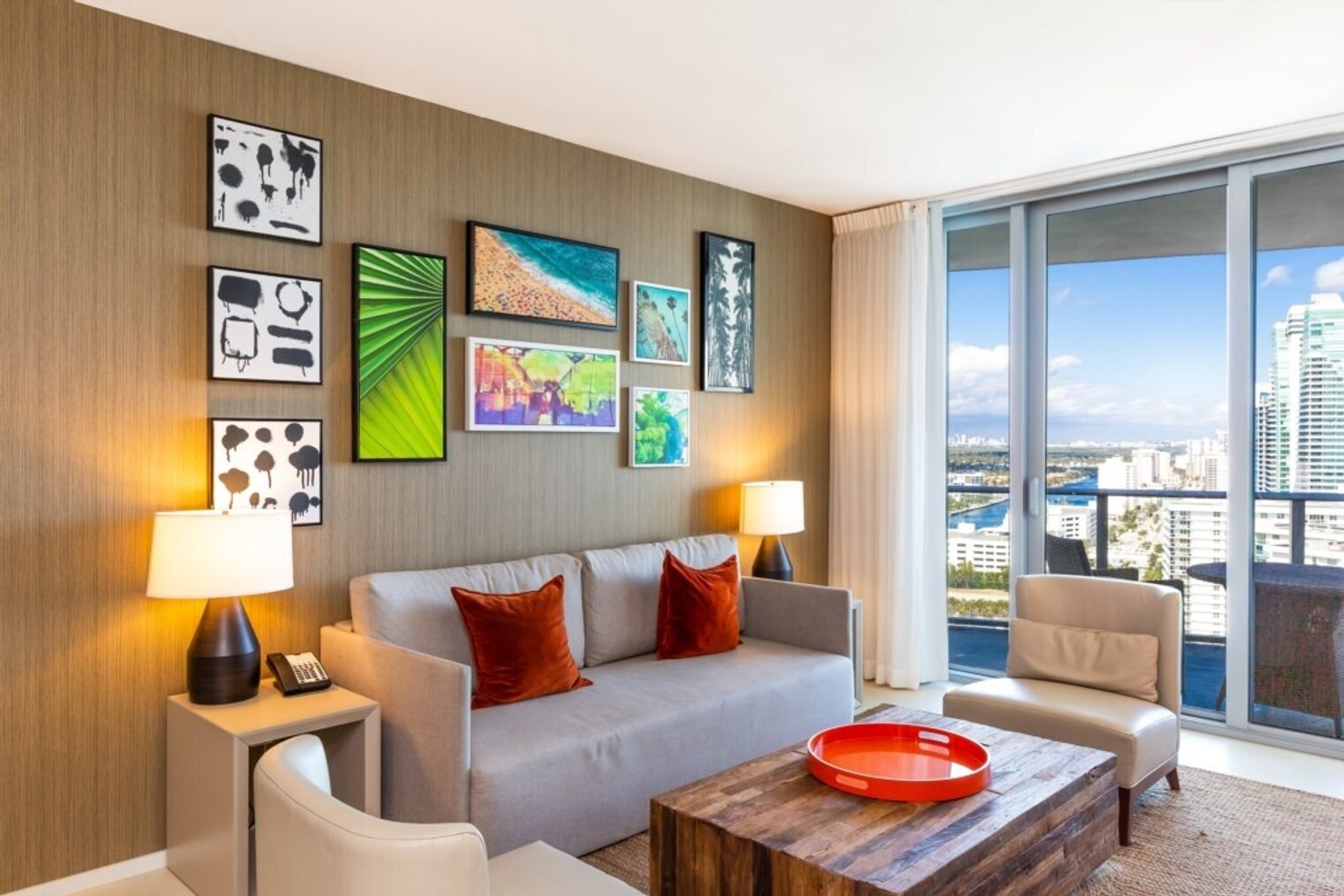 Building Photo - 4011 S Ocean Dr