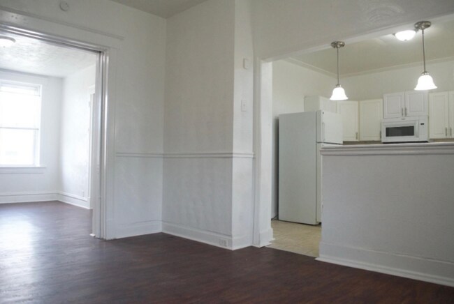 Building Photo - 3146 Keokuk St