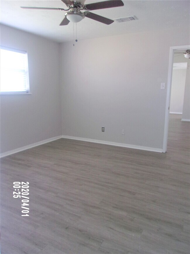 Building Photo - 2015 Cannonade Dr