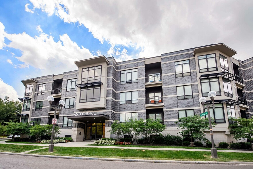 Primary Photo - Aston Place