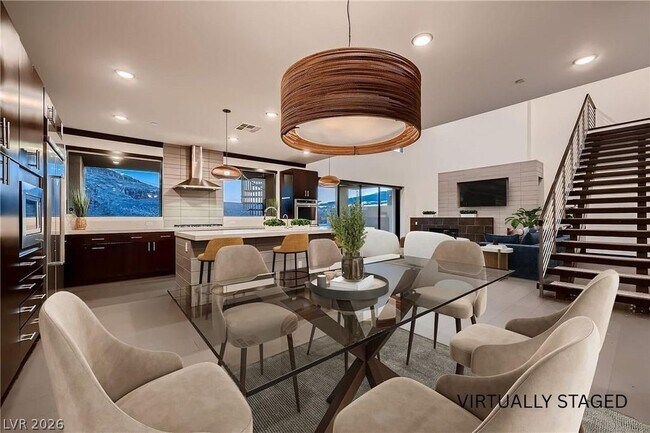 Building Photo - 917 Vegas View Dr