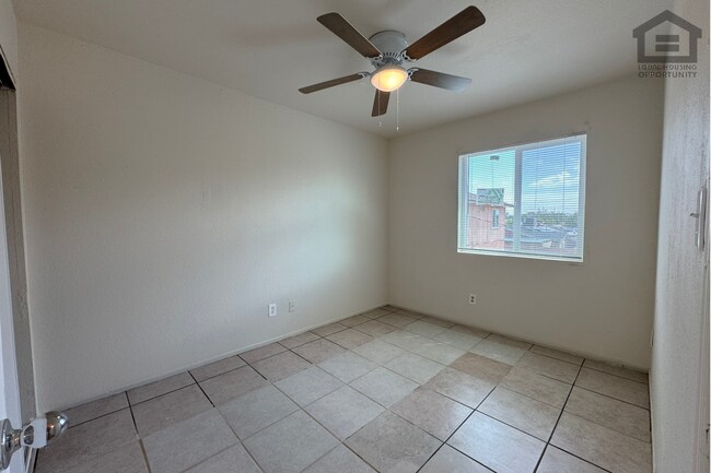 Building Photo - 641 N 30th St
