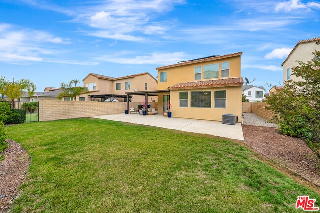 Building Photo - 25151 Golden Maple Dr