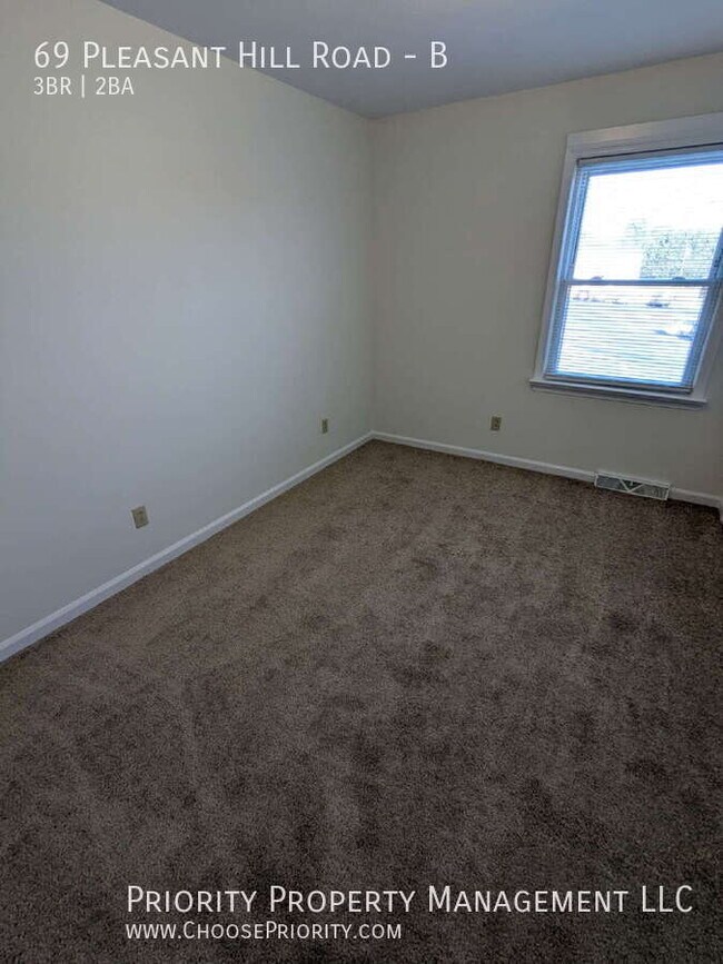 Building Photo - 69 Pleasant Hill Rd