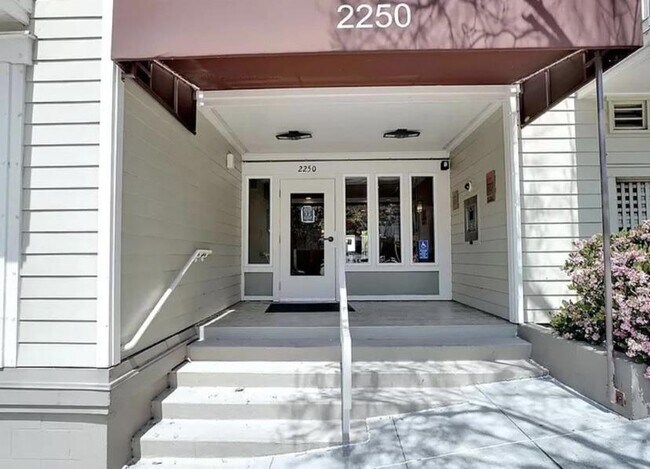 Building Photo - 2250 24th St