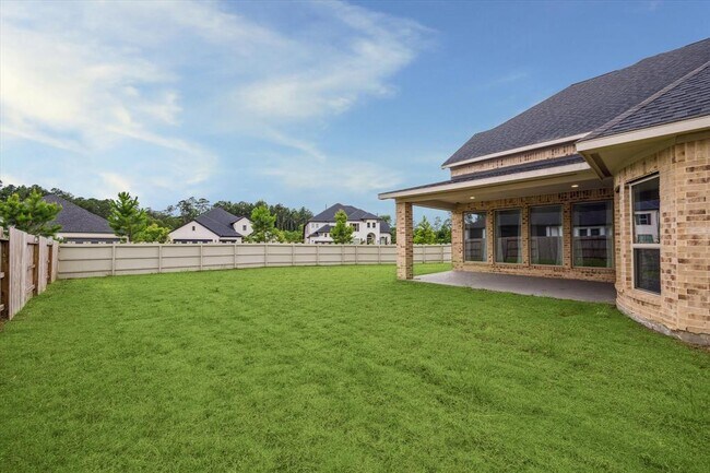Building Photo - 17471 Bayflower