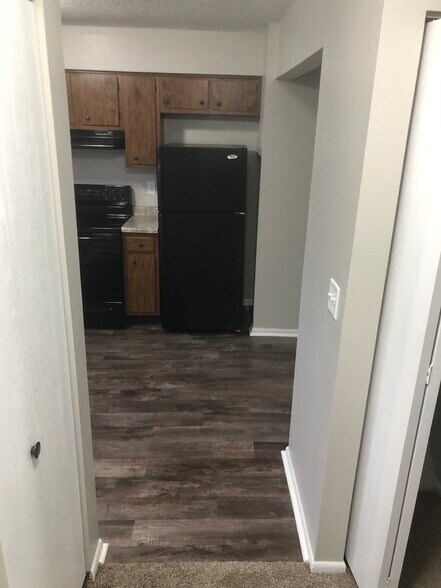 Hallway to Kitchen - 580 Maple St
