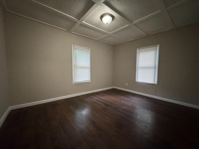 Building Photo - 1651 Corning Ave