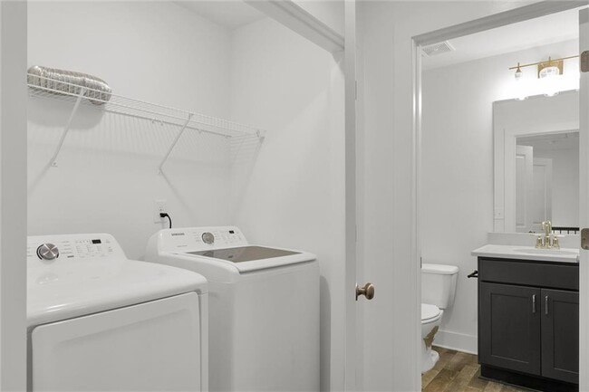 Building Photo - 6433 Scudders Dr