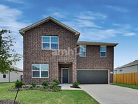 Building Photo - 5023 Highland Crest Dr
