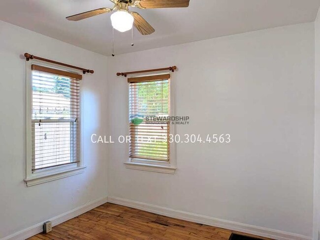 Building Photo - 1512 Forest Ave SE