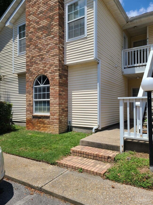 Building Photo - 501 E Burgess Rd