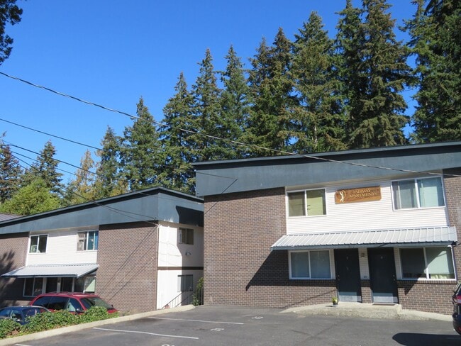 Building Photo - **Welcome to The Magenta Apartments – Luxu...
