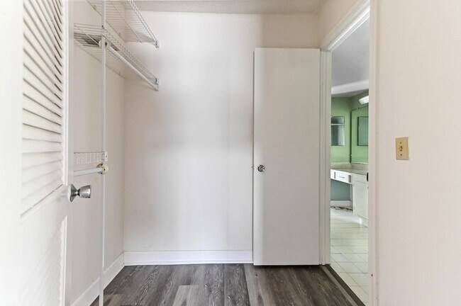 Building Photo - 4080 Tivoli Ct