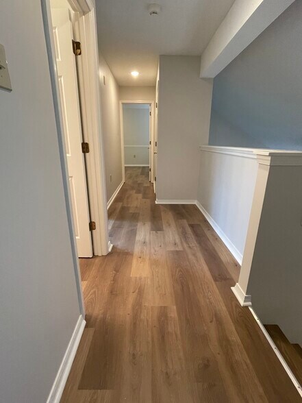 Building Photo - 66 Woodlore Cir